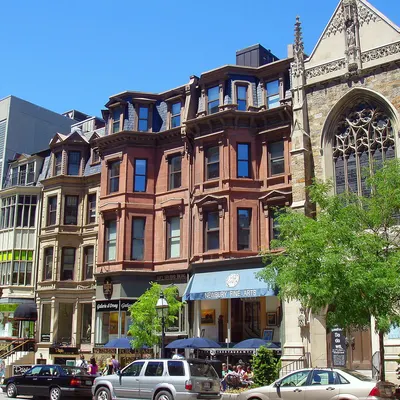 15 37 Newbury Street near the Public Garden, Boston, Massachusetts